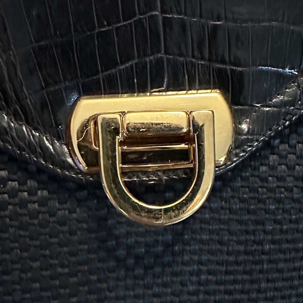 Chic Black and Gold Mini Bag - Picture 2 of 9